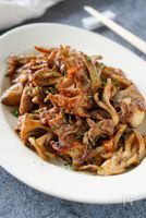 ご飯泥棒♡『舞茸と豚肉の旨味噌炒め』コク旨！秋のご馳走