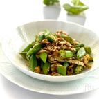 オクラと豚バラ肉のカレー粉炒め