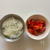 【トマトと玉ねぎの和風マリネ】さっぱり美味しい♪の工程1
