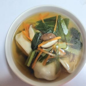 ふうかの作ってみた!投稿(【野菜たっぷり餃子スープ】冷凍餃子活用で助かる♪具沢山汁もの)