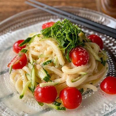 ちょっとだけアジアンな明太子のサラダうどん