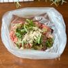 味付けはうどんスープだけ「やみつき！カリカリ豚こま」の工程1