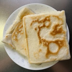 ゆるグル子の作ってみた!投稿(食べるまで15分♪【米粉パン】外サク！中ふわもち♪)