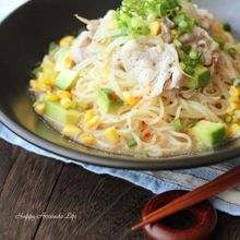 ピリ辛味噌アボコーンの冷やしラーメン