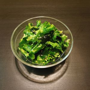 りんの作ってみた!投稿(韓国風サラダ☆『レタスとわかめと胡麻のナムル風サラダ』)