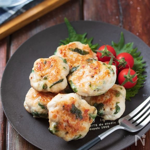 むね肉のしそチーズ丸め焼き【#冷凍#お弁当#糖質OFF】