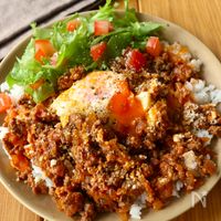 10分で完成！【絶品タコライス】卵もワンパンでお手軽♩