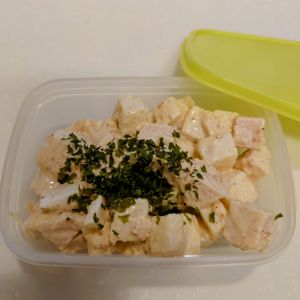 にゃんこさん🐱の作ってみた!投稿(材料ふたつで副菜！《鶏むね肉と長芋のごまだれ和え》)