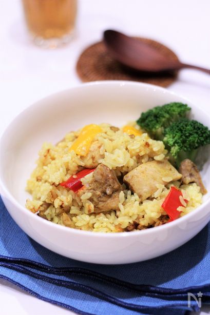 炊飯器で簡単。カレーピラフ