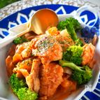 驚きの柔らかさ＊鶏むね肉ときのこのトマトクリーム煮