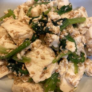 くだもの大好き🧡の作ってみた!投稿(崩し豆腐とほうれん草の《簡単♡ごま味噌サラダ》)