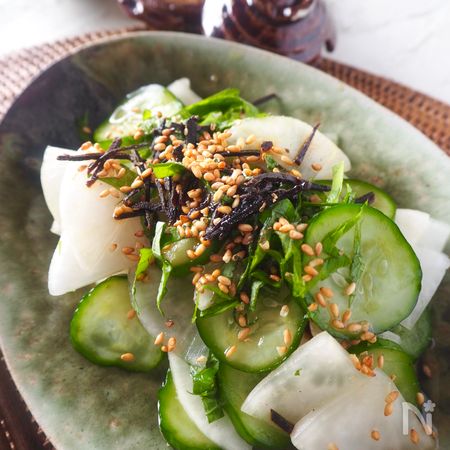 ポリ袋で簡単 大根ときゅうりの塩昆布香味漬け 作り置き By 道添明子 あーぴん レシピサイト Nadia ナディア プロの料理家のおいしいレシピ