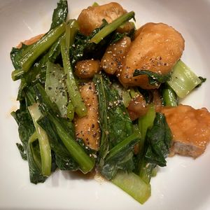ミントミントの作ってみた!投稿(【ご飯がススム】鶏むね肉とシャキシャキ小松菜のスタミナ炒め)