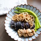 鶏肉と夏野菜の揚げ浸し 生姜と白だしのさっぱり仕立て