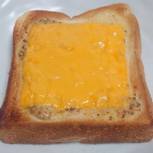 オレンジの作ってみた!投稿(【スパイシーチーズトースト】とろ〜りチーズと弾けるマスタード)