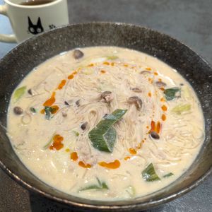 ひつじの作ってみた!投稿(【うま辛担々春雨スープ】こく旨濃厚♡包丁不要でらくらく♪)