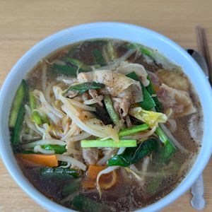 Tsuneaki Okadaの作ってみた!投稿(残り野菜で♪【五目あんかけラーメン】市販のラーメンをアレンジ)