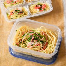 【冷凍作り置き】豆苗とかにかまの塩焼きそば