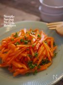 手軽に作れる作り置きサラダ　【ウチのキャロットラペ】