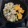やみつきになる！鶏肉と小松菜のオイマヨチャーハンの工程4
