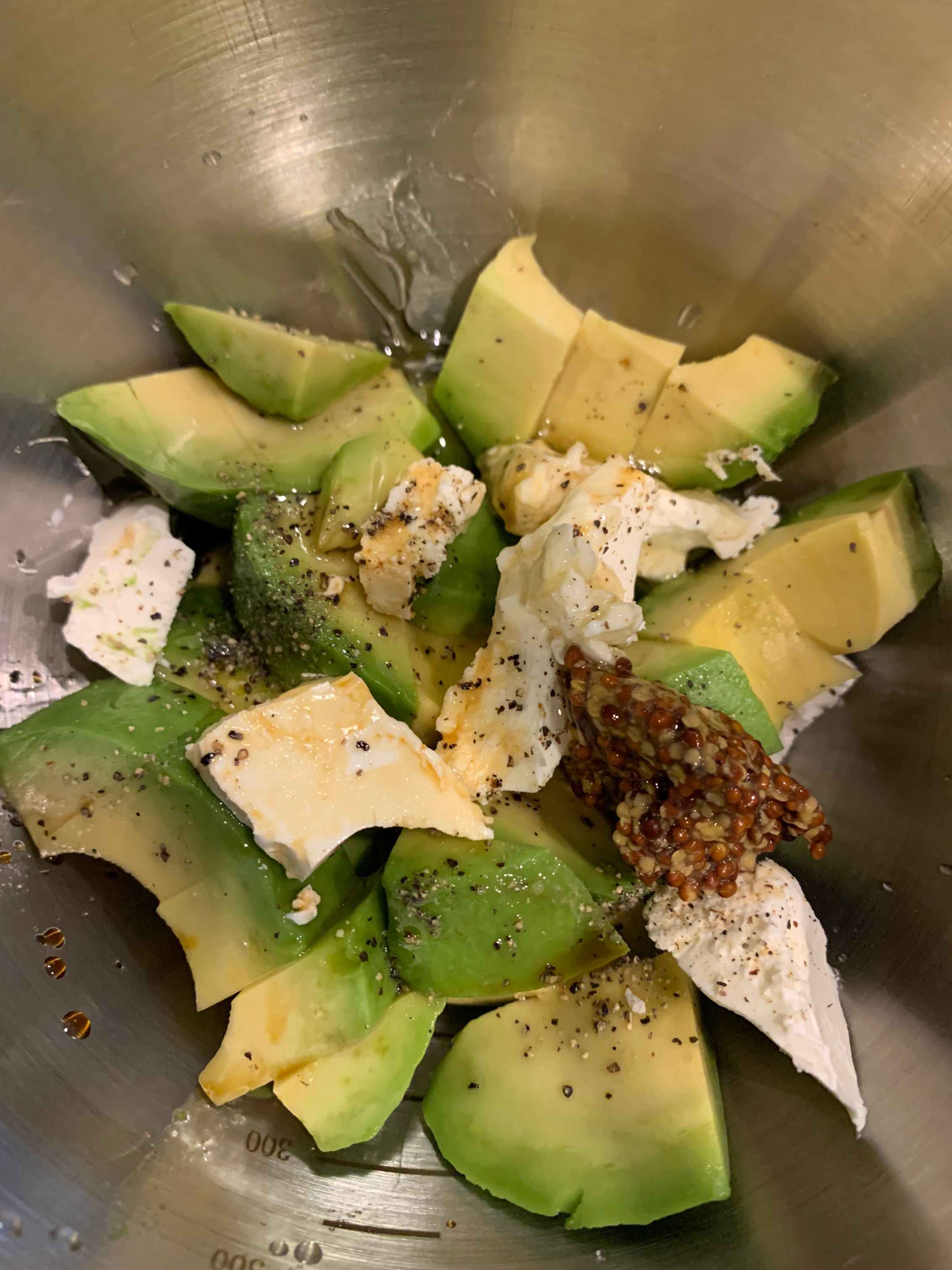 アボカド タネ遊び（アボカド） | 【楽】タネで遊ぼう | サカタのタネ