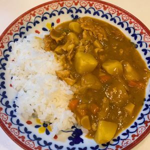 みわの作ってみた!投稿(市販ルーで作る 懐かしのポークカレー)