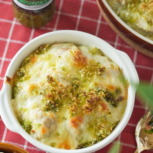 カリカリ食感が美味しい！【チキンのクリーミーバジルドリア】