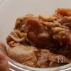 【揚げずにヘルシー！】米粉のオーブン唐揚げの工程1