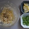さっぱりジューシー♡鶏むね肉でネギ塩レモンチキンの下準備