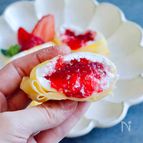 レンチンでできる【いちごソースが流れるもちもちクレープ】