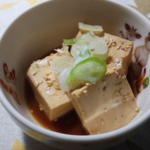 ひろりぃの作ってみた!投稿(豆腐だけでご飯のおかず！木綿豆腐の味噌煮(ご飯に乗せても♪))