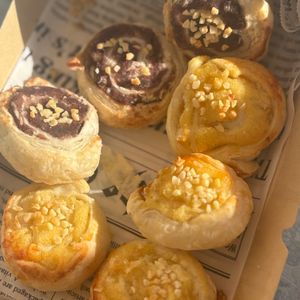 みえの作ってみた!投稿(材料3つですぐ出来る♪【うずまきあんこパイ】)