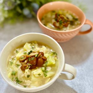 のりのり🐾🎀🤍の作ってみた!投稿(キャベツとなめこの味噌バタースープ煮)