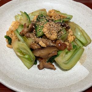 りんごの作ってみた!投稿(【ご飯おかわり】豚肉とふわふわ卵・シャキッと野菜のコク旨炒め)