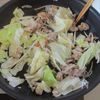 ワンパン簡単【豚こま肉と野菜炒め】一人暮らしに1皿で栄養満点の工程3