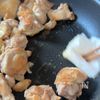 鶏肉の和風粒マスタード焼きの工程3