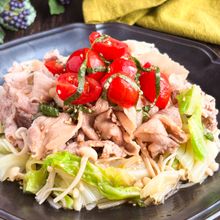 腸活にも♪茹で豚とキャベツの中華トマトダレがけ