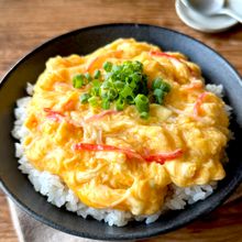 味付けはうどんスープ♪【とろふわかに玉丼】5分で完成！