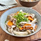 白だし香る♪【豚肉と根菜の具だくさんスープ】