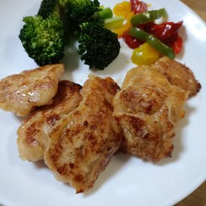 アミュの作ってみた!投稿(むね肉の味噌マヨ漬け【#下味冷凍#揉んで焼くだけ#お弁当】)