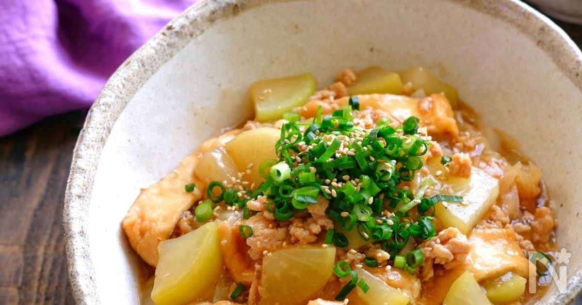 めんつゆで簡単！大根とお揚げとねぎのそぼろ煮