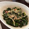 材料ふたつで副菜！《モロヘイヤとカニカマのナムル》
