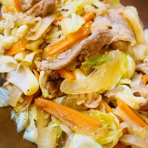 みおの作ってみた!投稿(【豚こま肉と野菜のスタミナ炒め】パパッと簡単！ご飯に合う！)