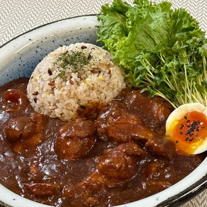 楽ラク手抜キッチン🐶🐾の作ってみた!投稿(こくうま♩手羽元とトマトのカレー)