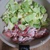 箸が止まらない！豚こまキャベツの旨だれ炒めの工程1