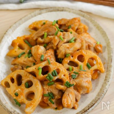 鶏肉としゃきしゃきれんこんのケチャマヨカレー炒め