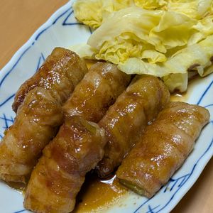 かめちゃん🐢の作ってみた!投稿(ご飯との相性抜群！『長ねぎの豚肉巻き』ごまだく醤油だれ)