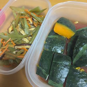 さっちゃんの作ってみた!投稿(【惣菜屋さん風】ご飯に合うしっかり味♪『フキと揚げの炒め煮』)