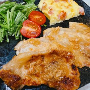 むぎの作ってみた!投稿(ごはんがすすむ♩豚肉のにんにく醤油ソテー)