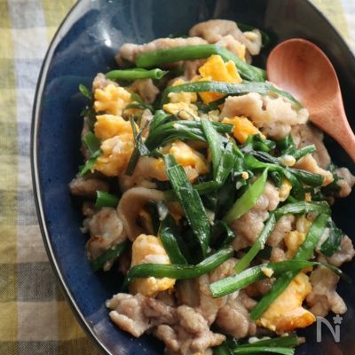 15分でできる!豚肉とニラ玉スタミナ炒め